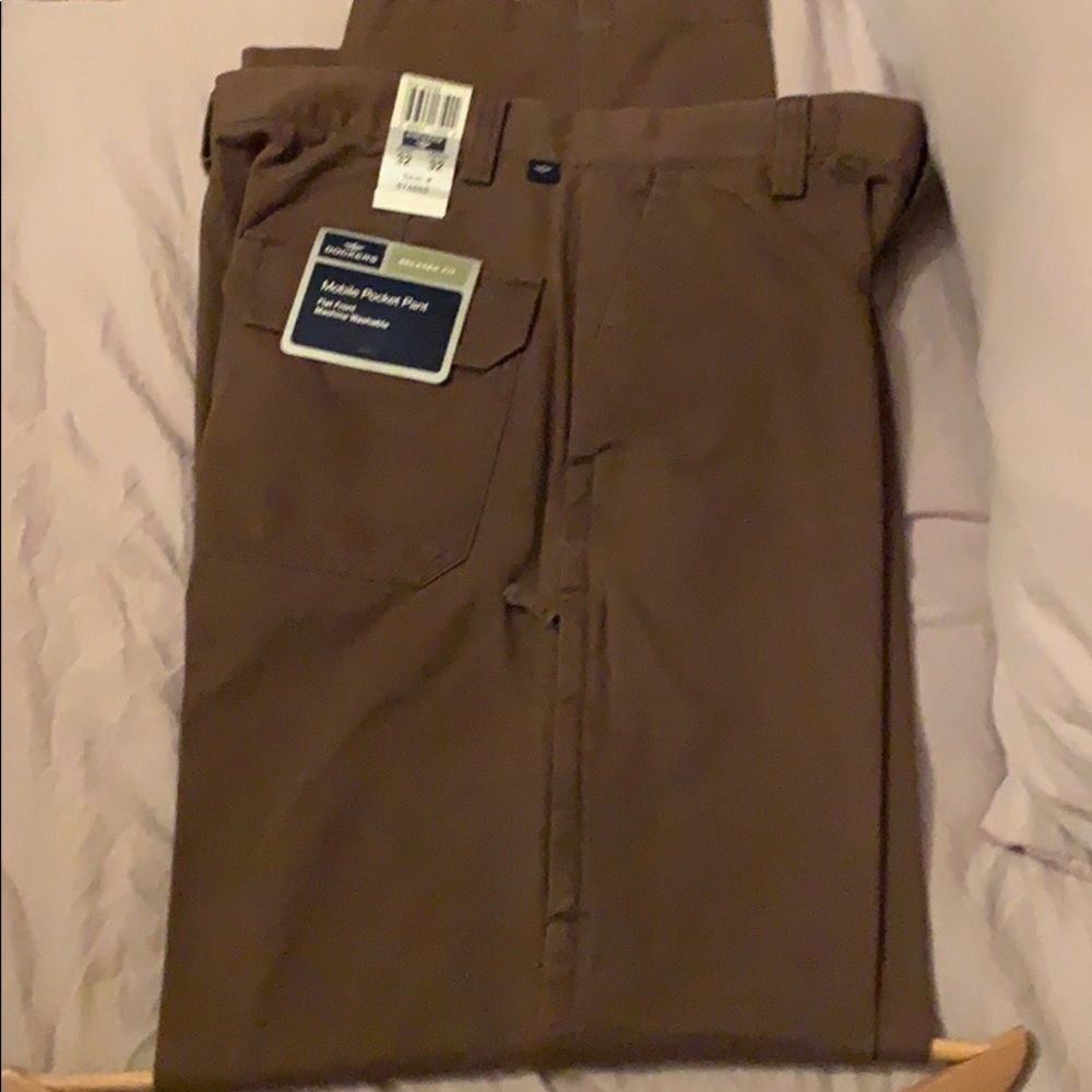 Dockers Mobile Pocket Pants